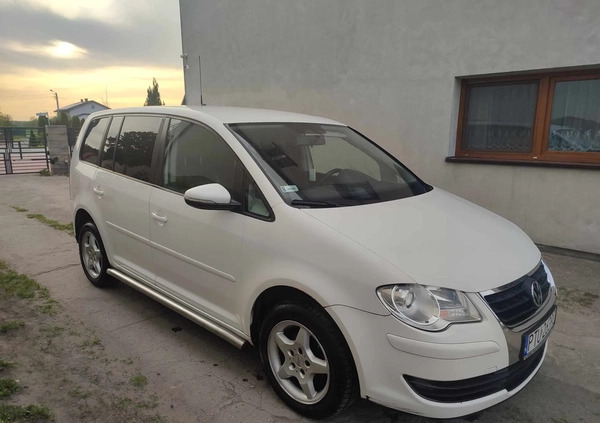 Volkswagen Touran cena 23500 przebieg: 192364, rok produkcji 2010 z Płońsk małe 352